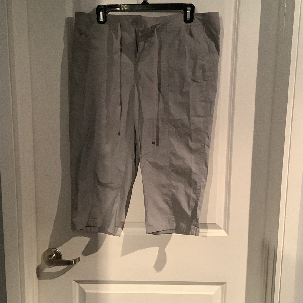 Capri women’s pants